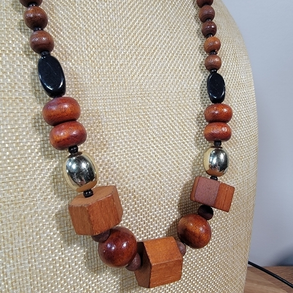 Wooden Statement Necklace Fall tones - Picture 8 of 12